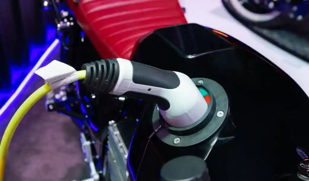 Guía de cómo cargar motos eléctricas