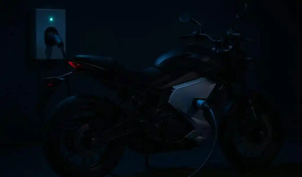 ¿Qué pasa si dejo cargando mi moto eléctrica toda la noche?