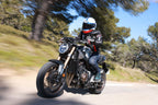 Honda CB650R en curva