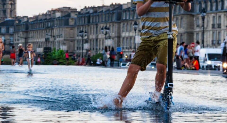 Se puede mojar un patinete electrico