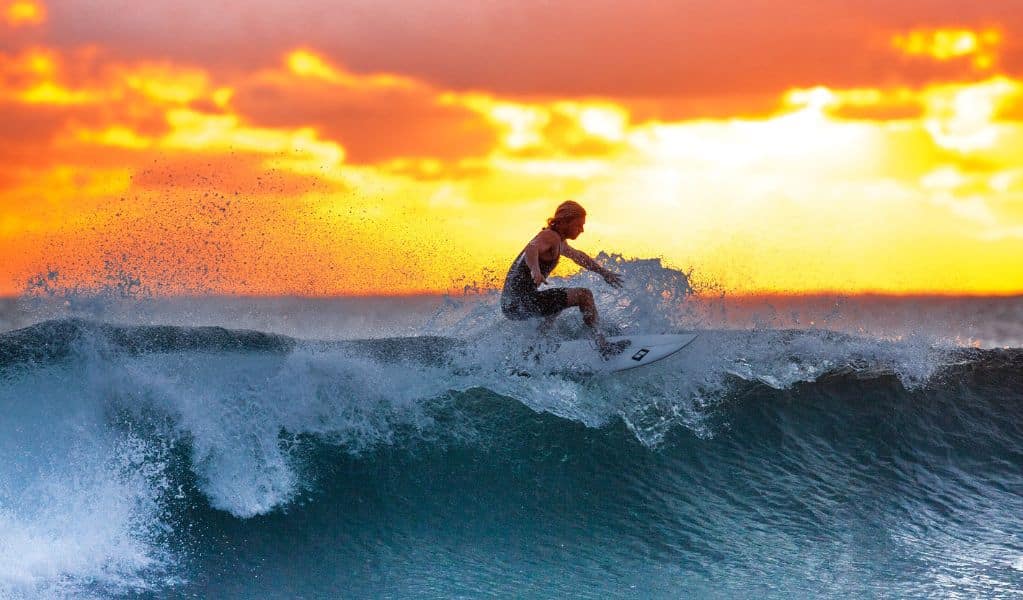 Tiempo carga tabla de surf electrica